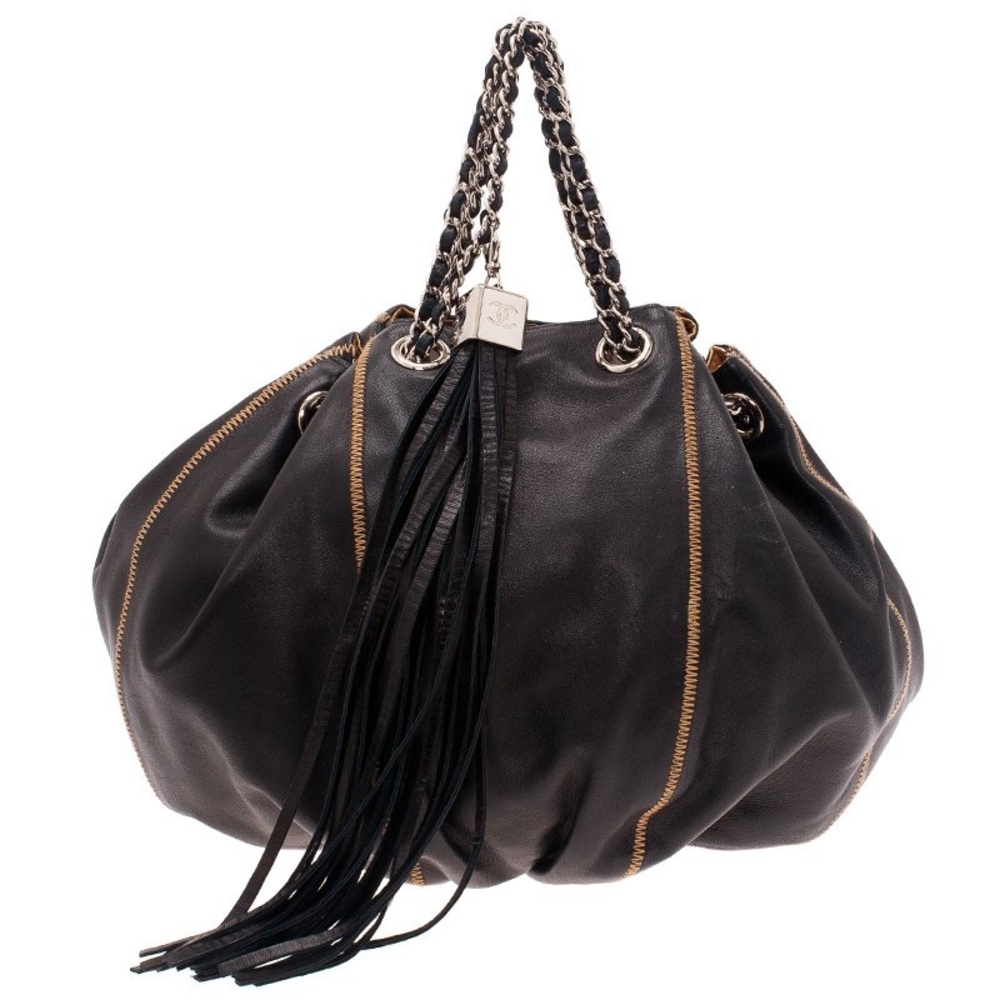 CHANEL Black Leather Shoulder Bag with Chain Handles